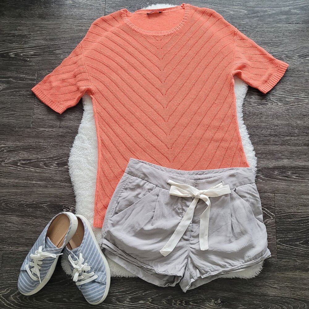 Olsen Short Sleeve Fine Knit Tee in Coral Size M